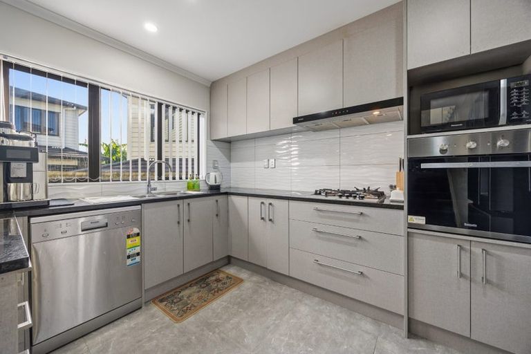 Photo of property in 6 Te Hiko Way, Mangere, Auckland, 2022