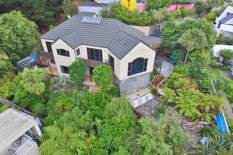 Photo of property in 33 Harry Ell Drive, Cashmere, Christchurch, 8022