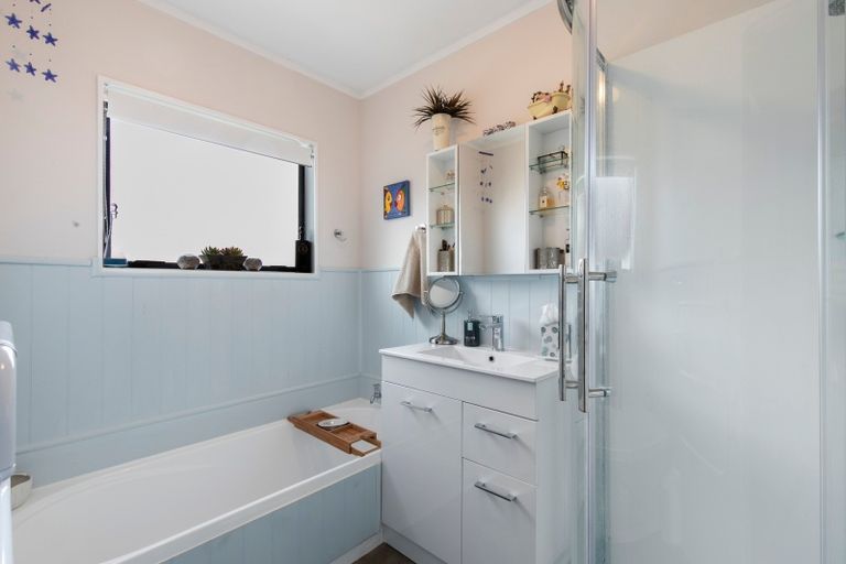 Photo of property in 47a Victoria Street, Pukekohe, 2120