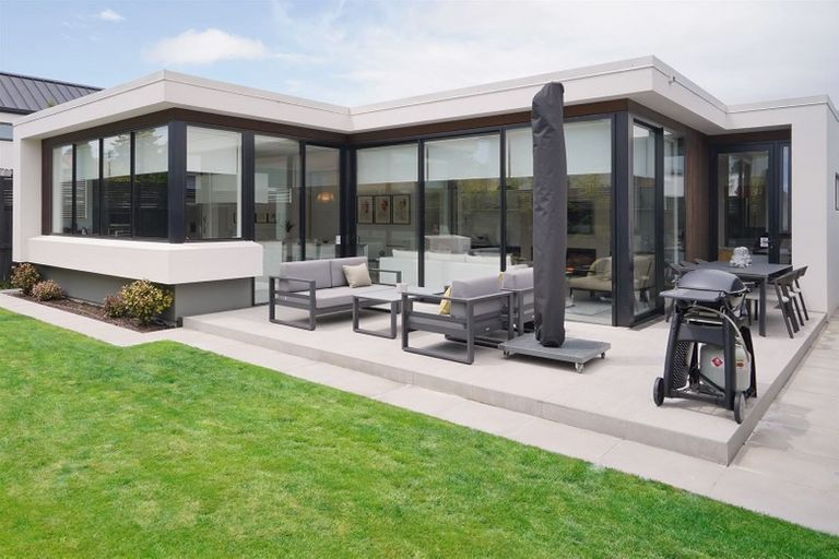 Photo of property in 89 Jeffreys Road, Fendalton, Christchurch, 8052