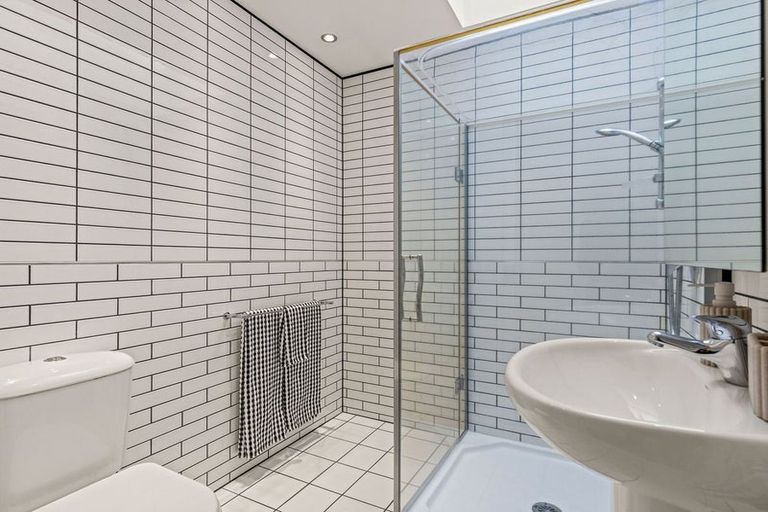 Photo of property in 2/384 Madras Street, Christchurch Central, Christchurch, 8013