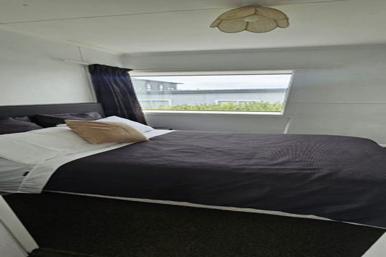 Photo of property in 21 Ocean Beach Street, Foxton Beach, Foxton, 4815
