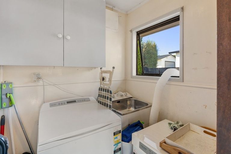 Photo of property in 17 Cypress Crescent, Pukete, Hamilton, 3200