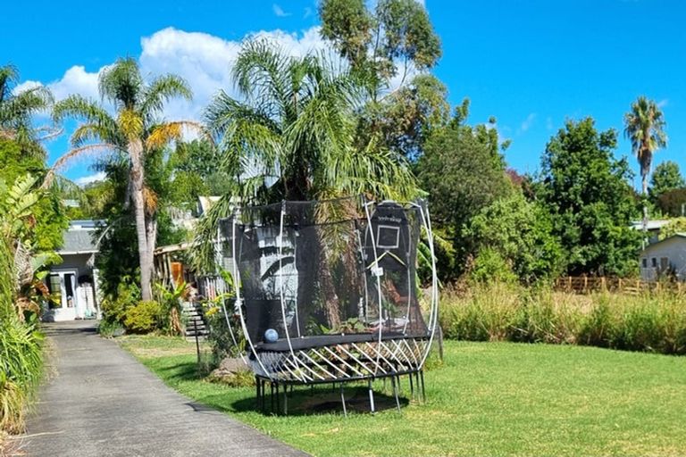 Photo of property in 25 Brandon Road, Manly, Whangaparaoa, 0930