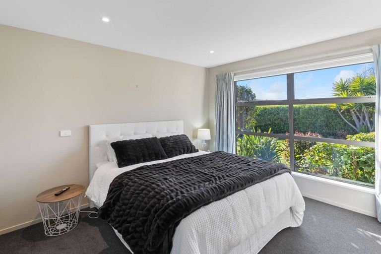 Photo of property in 7 Seaward Street, Pegasus, 7612