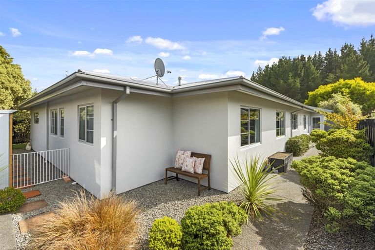 Photo of property in 130 Rothesay Road, Parklands, Christchurch, 8083
