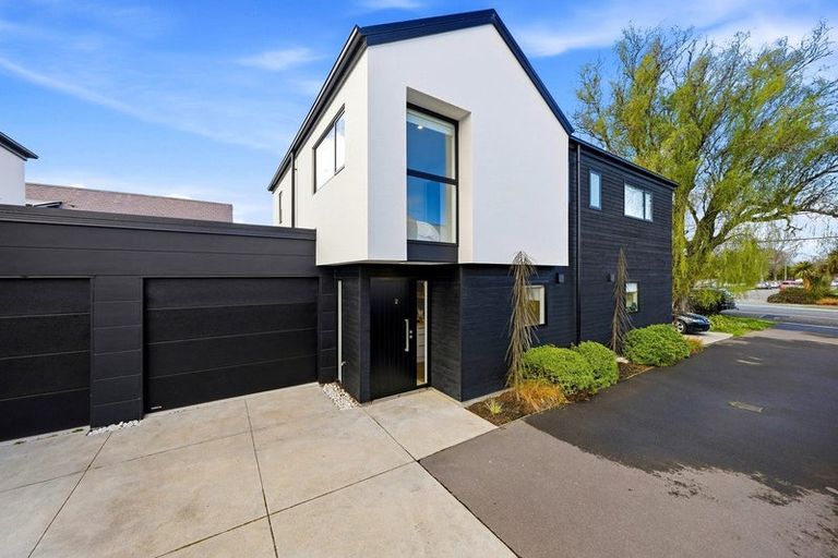 Photo of property in 2/233 Edgeware Road, Edgeware, Christchurch, 8013