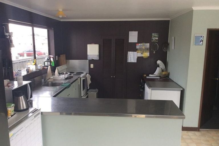 Photo of property in 26 Awamutu Grove, Waiwhetu, Lower Hutt, 5010