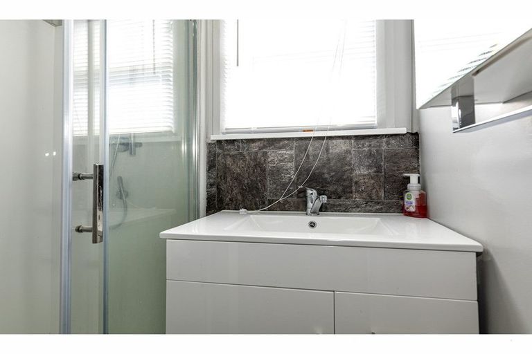 Photo of property in 18 Bouverie Street, Waimataitai, Timaru, 7910