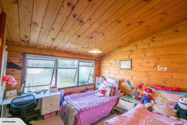 Photo of property in 20 Hedge Row, Sunnyhills, Auckland, 2010