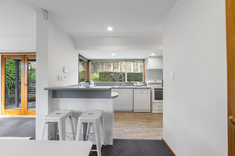 Photo of property in 2/118 Centaurus Road, Huntsbury, Christchurch, 8022