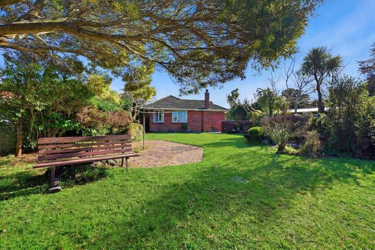 Photo of property in 6 Bedford Street, Te Atatu South, Auckland, 0610