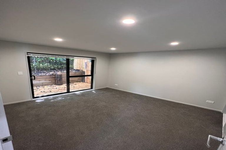 Photo of property in 17b Knox Road, Swanson, Auckland, 0612