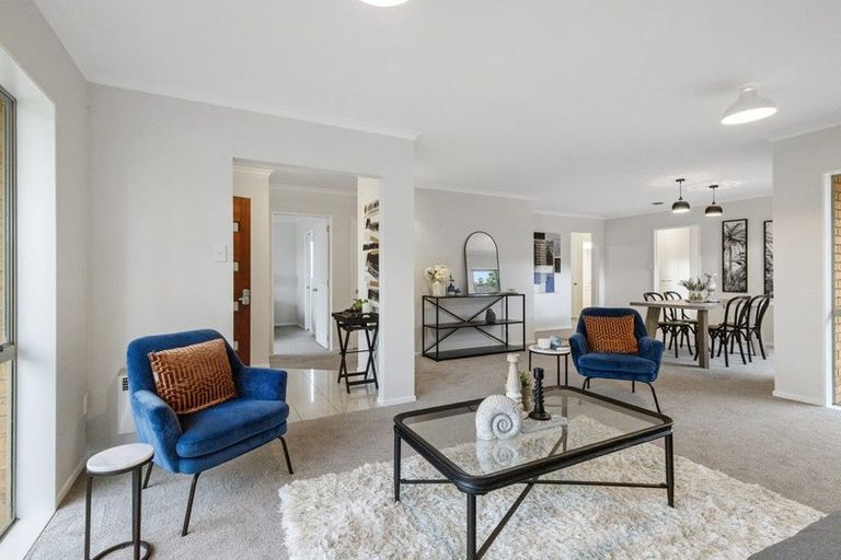 Photo of property in 9 Millington Place, Huntington Park, Auckland, 2013