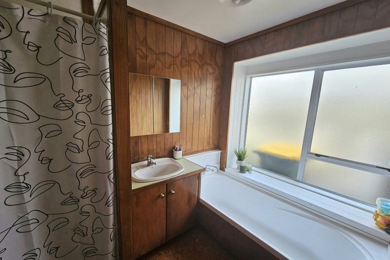 Photo of property in 10 Carlton Road, Pukekohe, 2120