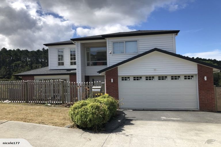 Photo of property in 28 Golden Morning Drive, Albany Heights, Auckland, 0632