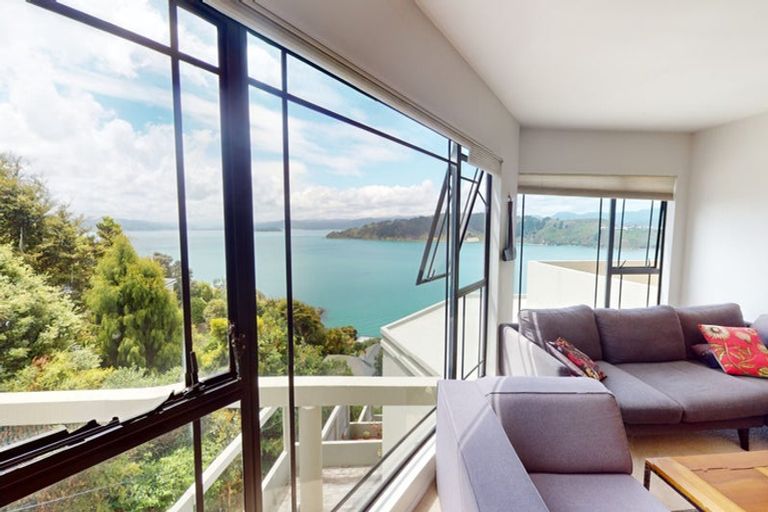 Photo of property in 2/79 Grafton Road, Roseneath, Wellington, 6011