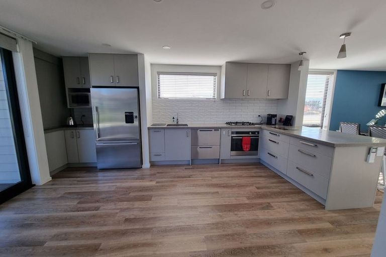 Photo of property in 6 Learning Rock Lane, Wanaka, 9305