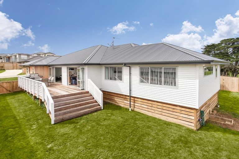 Photo of property in 28 Hillpark Drive, Pokeno, 2402