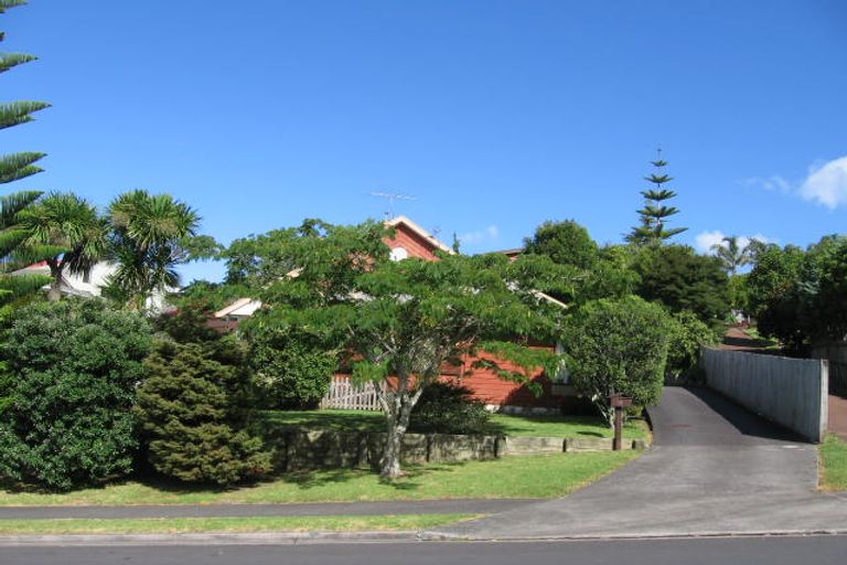 Photo of property in 4 Bronzewing Terrace, Unsworth Heights, Auckland, 0632