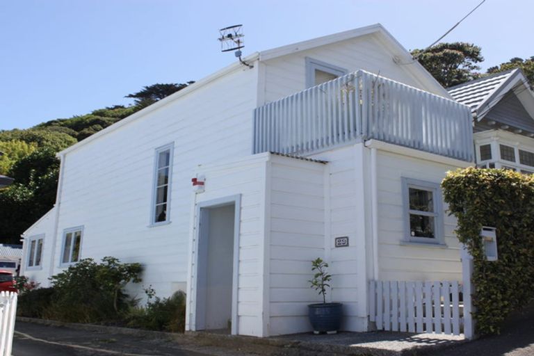 Photo of property in 29 Newman Terrace, Thorndon, Wellington, 6011