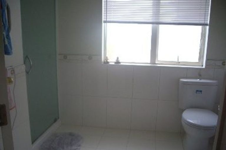 Photo of property in 18b Becroft Drive, Forrest Hill, Auckland, 0620