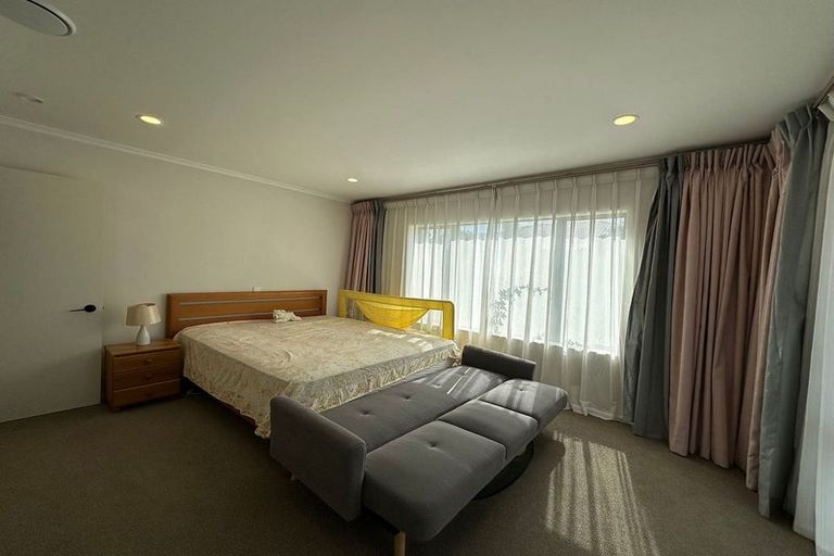 Photo of property in 59 Frank Nobilo Drive, Golflands, Auckland, 2013