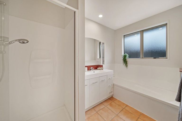 Photo of property in 2/69 Bowenvale Avenue, Cashmere, Christchurch, 8022