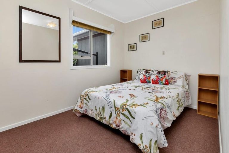 Photo of property in 282 One Tree Point Road, One Tree Point, 0118