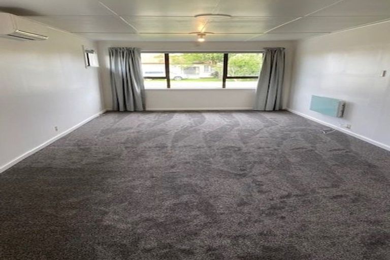 Photo of property in 17 Flanders Avenue, Onekawa, Napier, 4110