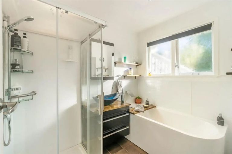 Photo of property in 54 Major Drive, Kelson, Lower Hutt, 5010