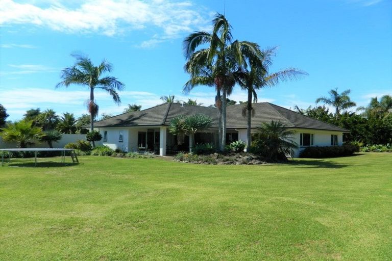 Photo of property in 32 Blue Marlin Drive, Kerikeri, 0230