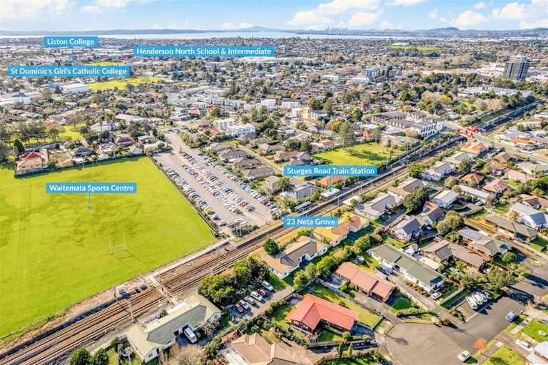 Photo of property in 4/17 Neta Grove, Henderson, Auckland, 0612