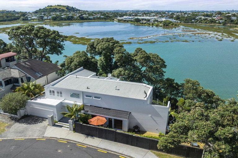 Photo of property in 83 Ngataringa Road, Devonport, Auckland, 0624