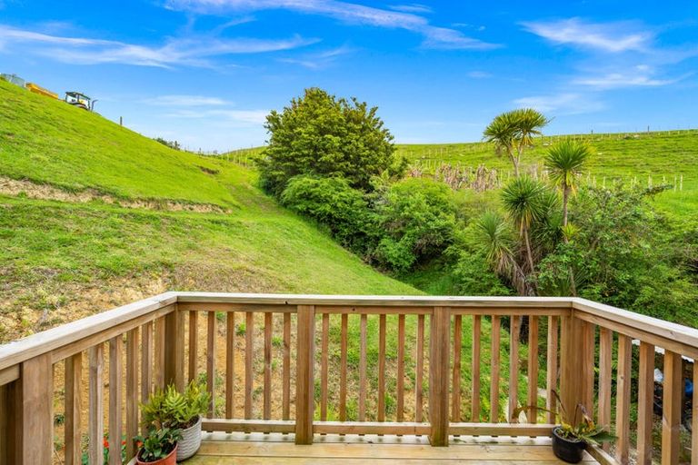 Photo of property in 46 Ararua Road, Waiotira, 0193