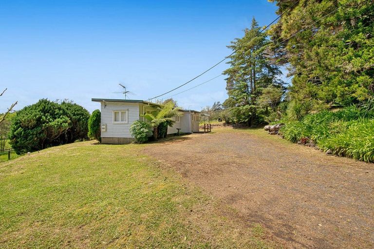 Photo of property in 40 Coulter Road, Swanson, Auckland, 0614