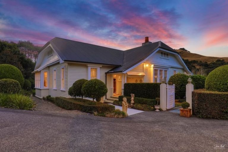 Photo of property in 998 Peak Road, Helensville, 0875