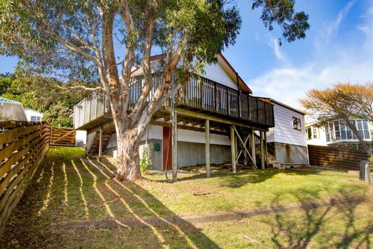 Photo of property in 94 Leeward Drive, Whitby, Porirua, 5024