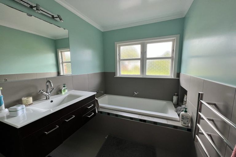 Photo of property in 48 Berkley Avenue, Hillcrest, Hamilton, 3216