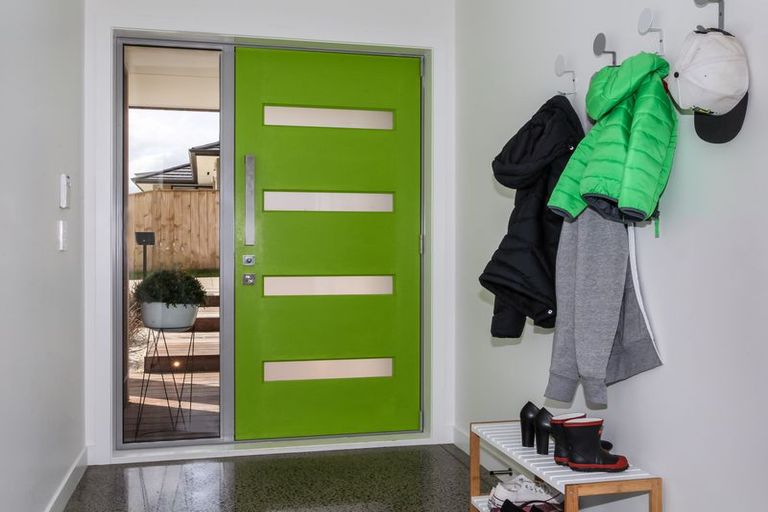 Photo of property in 28 Hillpark Drive, Pokeno, 2402