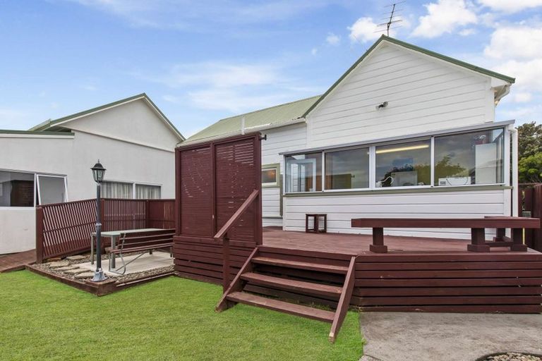 Photo of property in 137 Raleigh Street, Brixton, Waitara, 4382