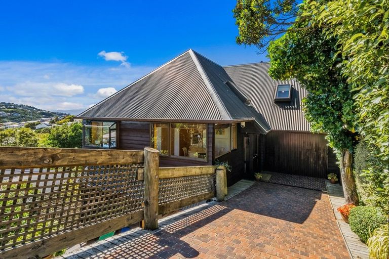 Photo of property in 8a Margaret Street, Wadestown, Wellington, 6012