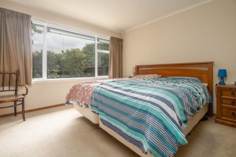 Photo of property in 214 Yaldhurst Road, Avonhead, Christchurch, 8042