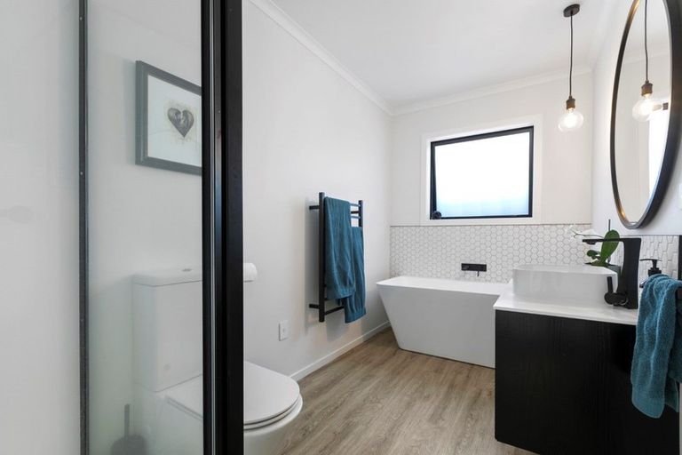 Photo of property in 15 Pimelea Street, Papamoa Beach, Papamoa, 3118