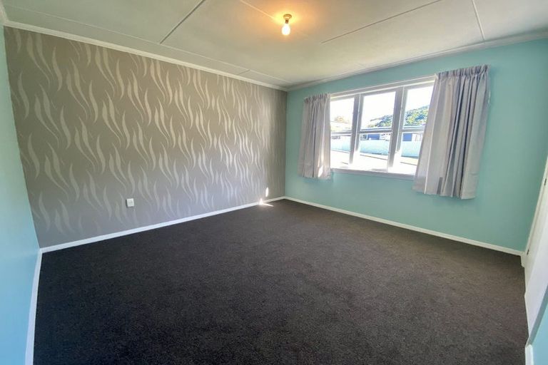 Photo of property in 6 Angle Street, Picton, 7220