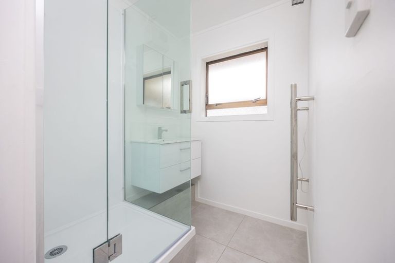 Photo of property in 1 Ranfurly Road, Papatoetoe, Auckland, 2104