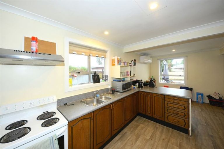 Photo of property in 35 Wilton Crescent, Bishopdale, Christchurch, 8053