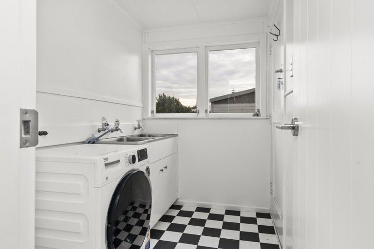 Photo of property in 16 English Street, St Andrews, Hamilton, 3200