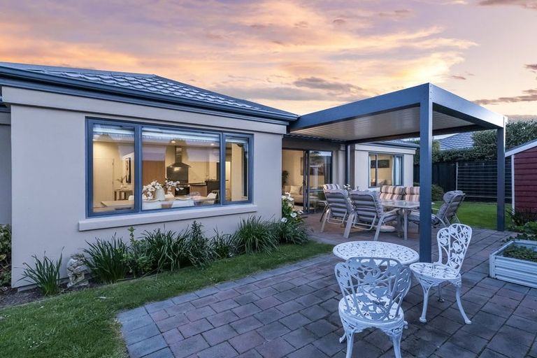 Photo of property in 35 Beechwood Drive, Northwood, Christchurch, 8051