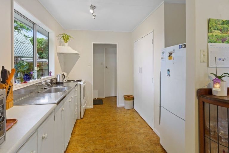 Photo of property in 8 Aratika Crescent, Otaki, 5512